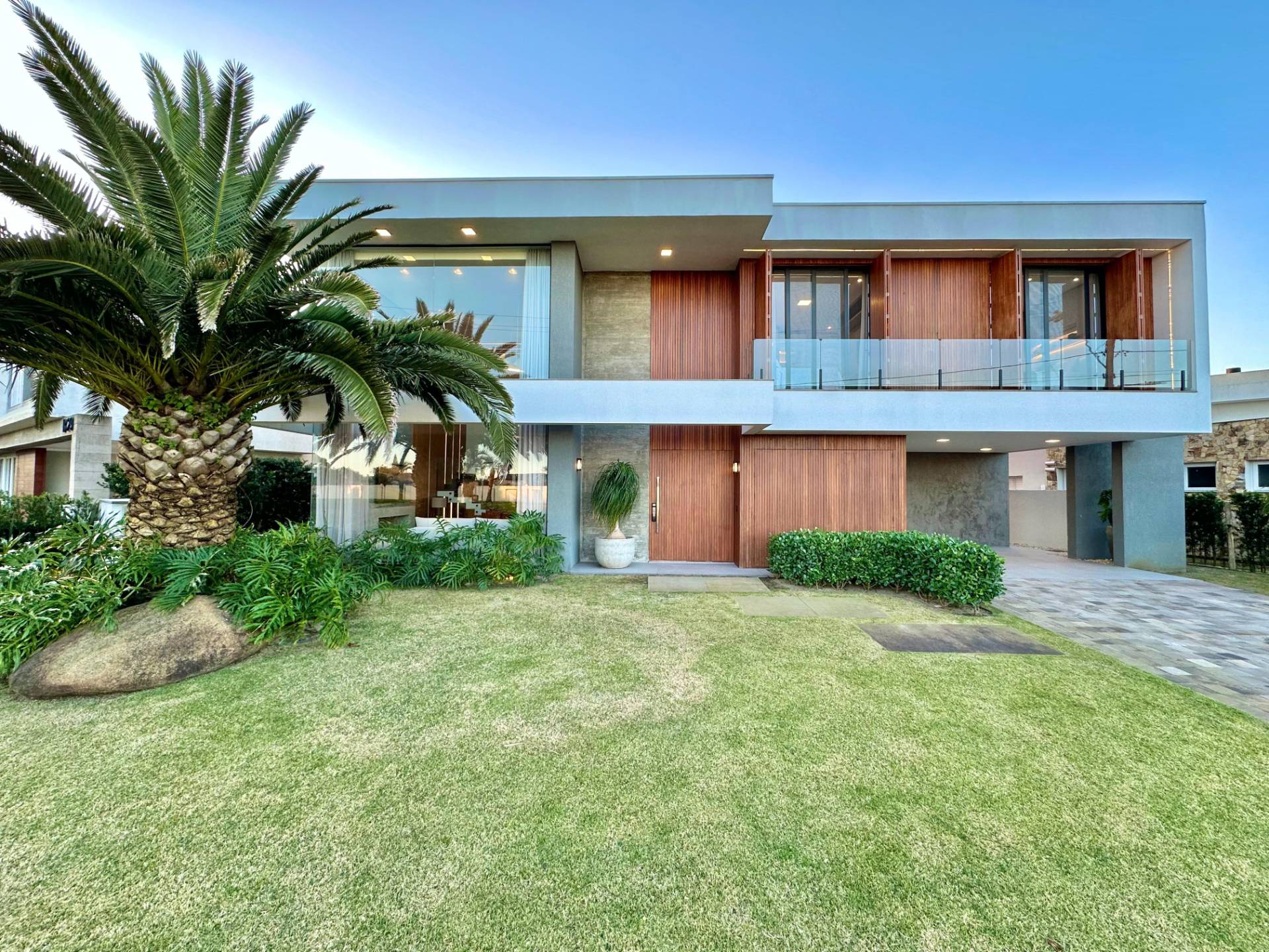 Casa em Condomínio 6 dormitórios para venda, Centro em Xangri-lá | Ref.: 3724