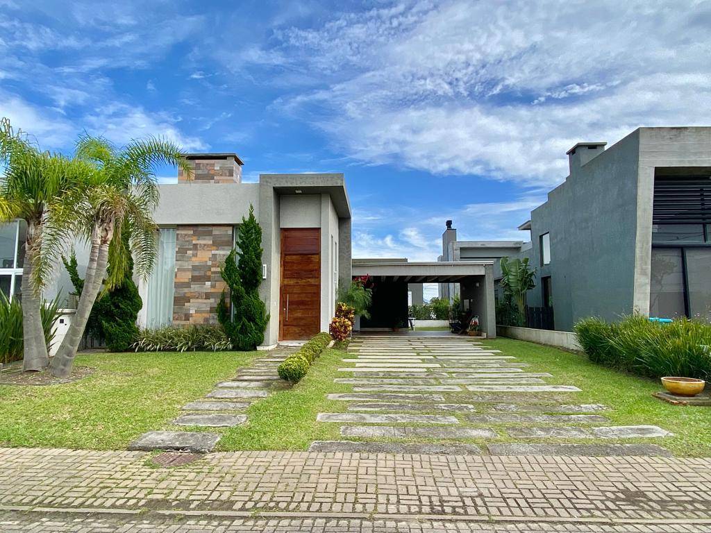 Casa em Condomínio 3 dormitórios para venda, Zona Nova em Capão da Canoa | Ref.: 4581